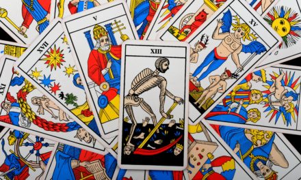 Apprendre à lire les cartes du Tarot de Marseille