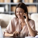Comment se déroule une consultation de voyance par téléphone